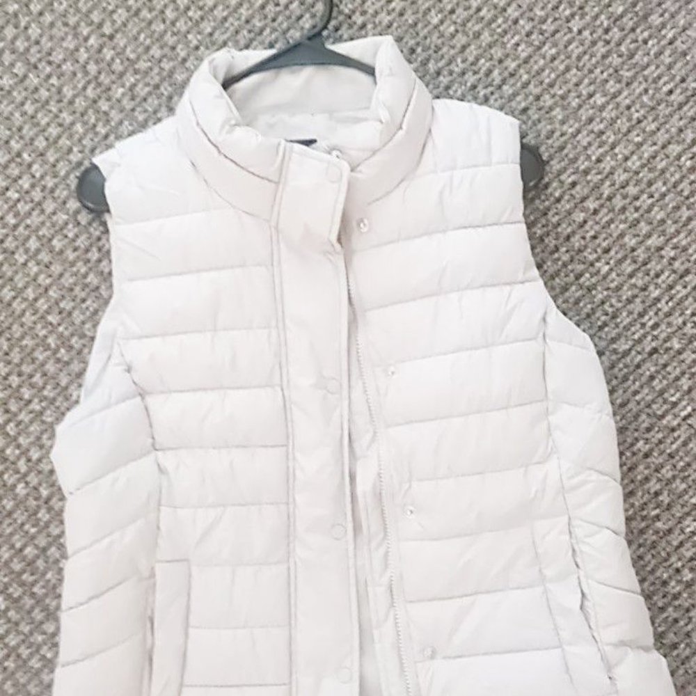 Gap Vest Women's size M